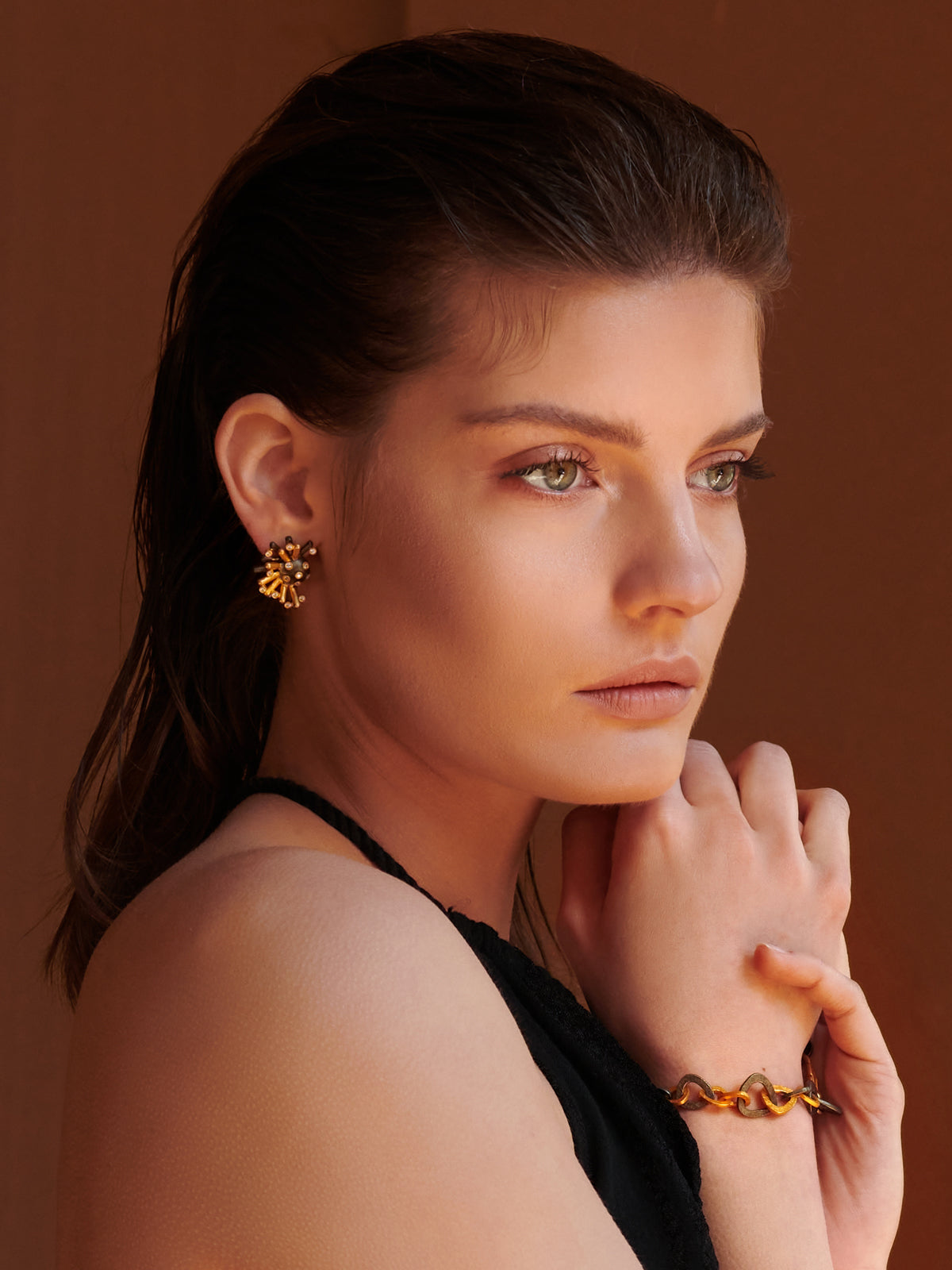 MEIRA EARRING